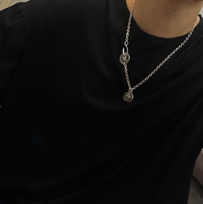 VERSACE